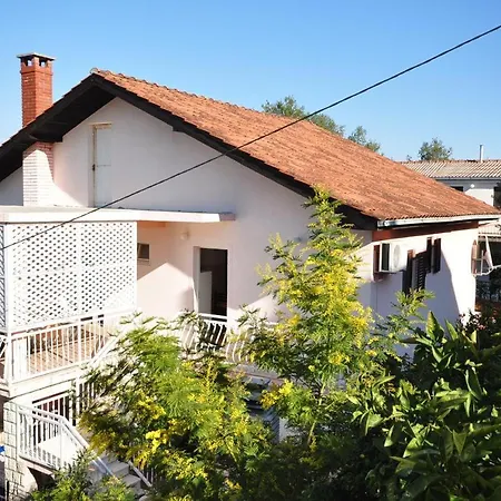 Arbanija 8651d Apartment *