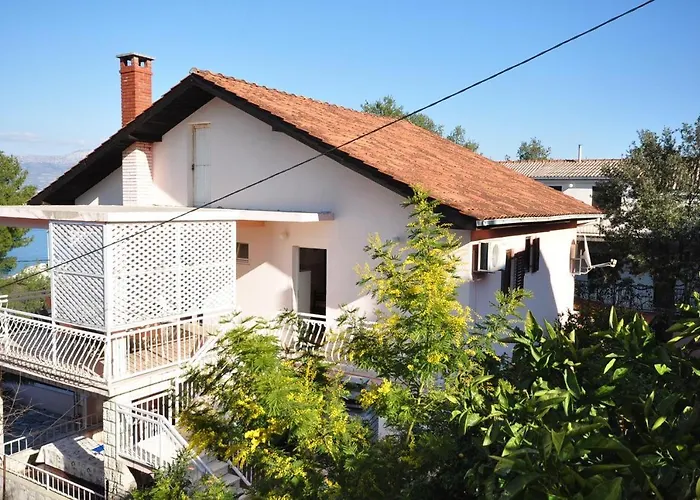 Arbanija 8651d Apartment *
