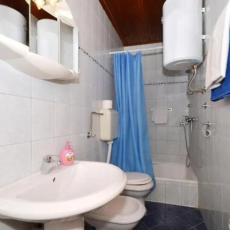 Apartman Arbanija 8651d Trogir